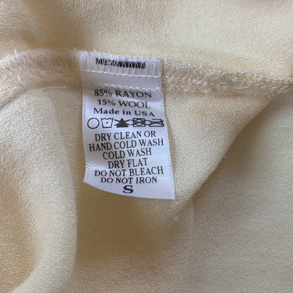 Black Crane Long Sleeve Slit Top Cream Small - Picture 7 of 14